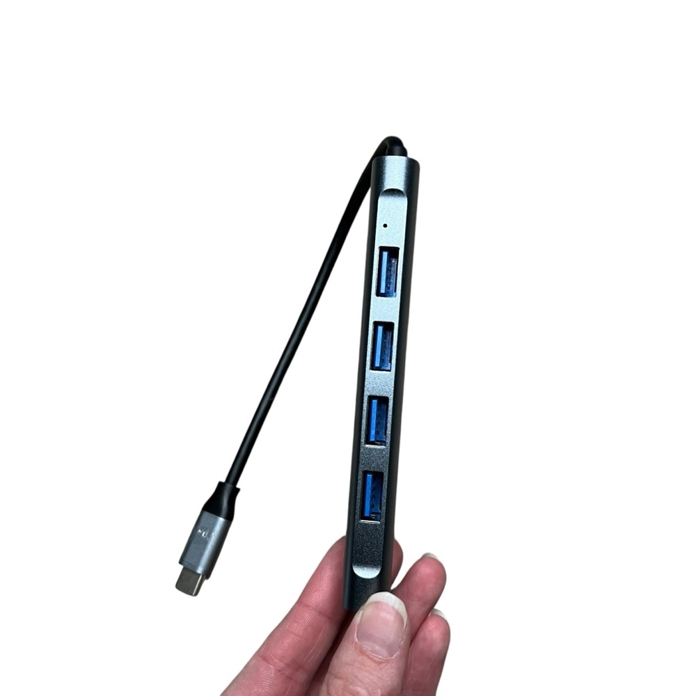 Viagkiki Four Ports USB 3.0 Hub - Picture 3 of 6